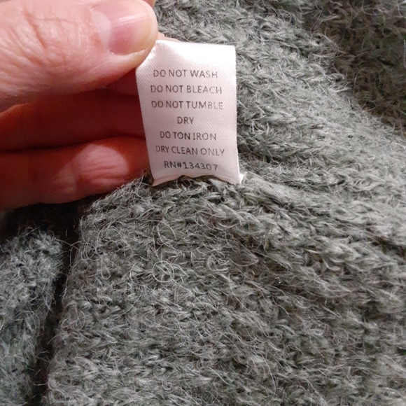 Lumiere sweater Womens sz S Distressed Acrylic/ wool blend crewneck long sleeve - Picture 11 of 11